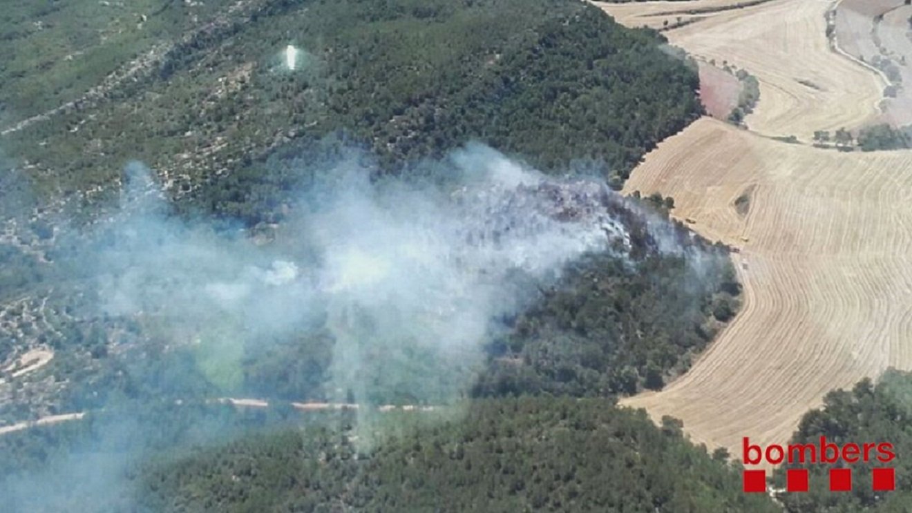 Estabilitzat l'incendi de Santa Maria de Miralles (Anoia)