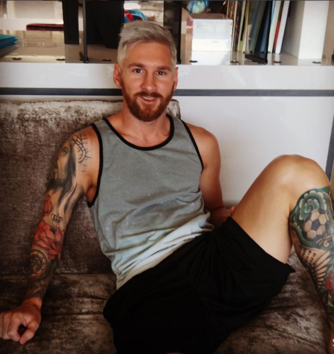 Messi vuelve una semana antes con nuevo peinado