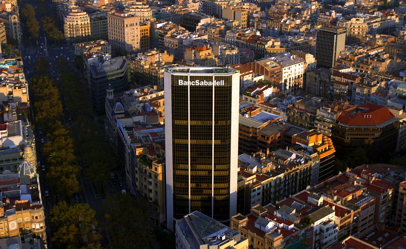 Banc Sabadell vende su filial de banca minorista en EEUU por 850 millones