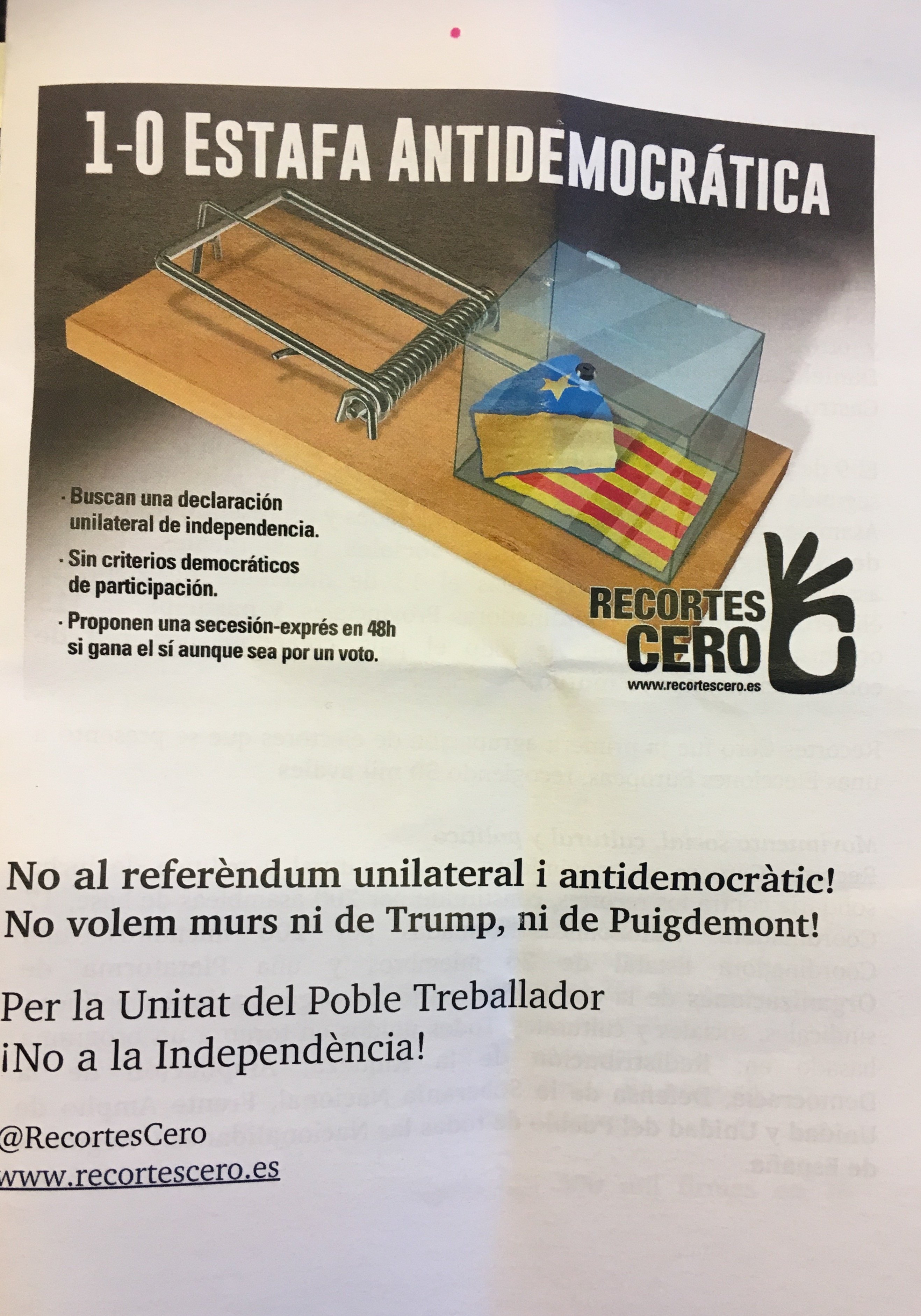 Recortes Cero protesta contra l’“estafa democràtica” de l’1-O