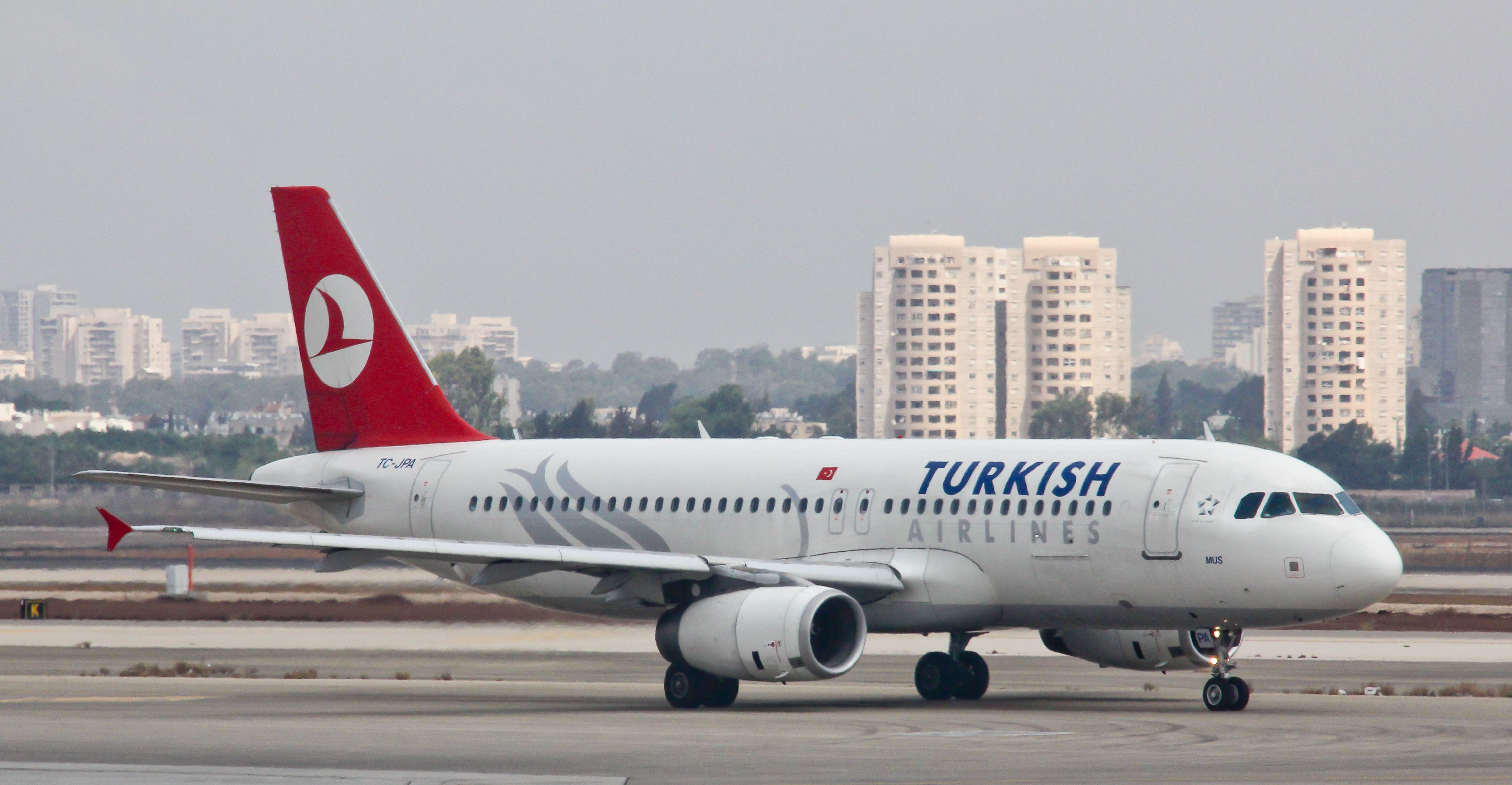 Turkish Airlines Airbus A320 232 Tel Aviv Ben Gurion TC JPA 1234