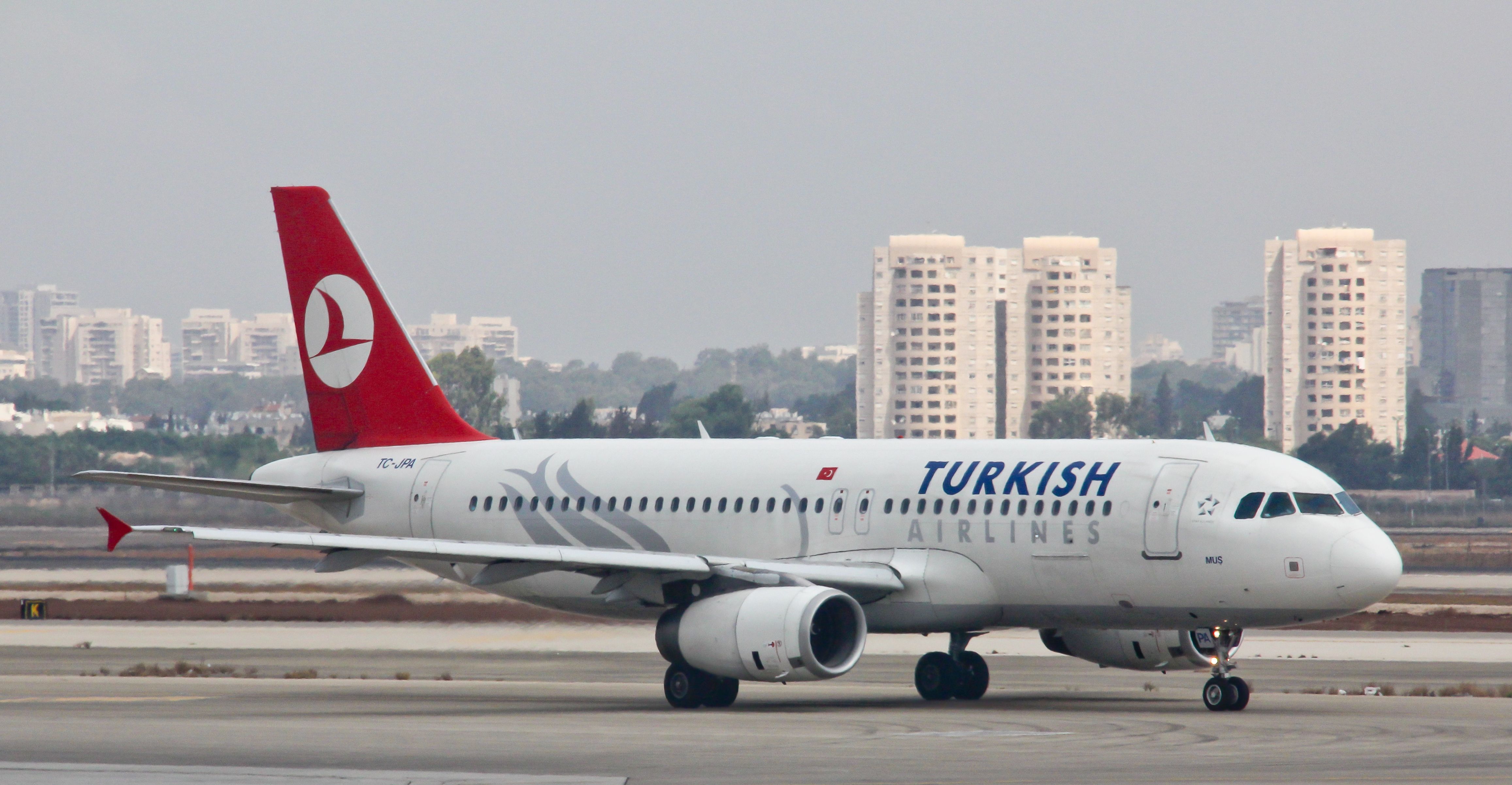 Turkish Airlines Airbus A320 232 Tel Aviv Ben Gurion TC JPA 1234 Turkish Airlines Airbus A320 232 Tel Aviv Ben Gurion TC JPA 1234