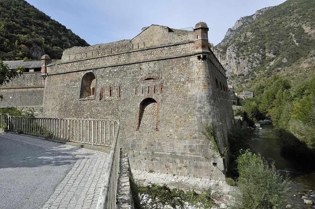 Fortificaciones de Vilafranca. Doronenko. Wikipedia