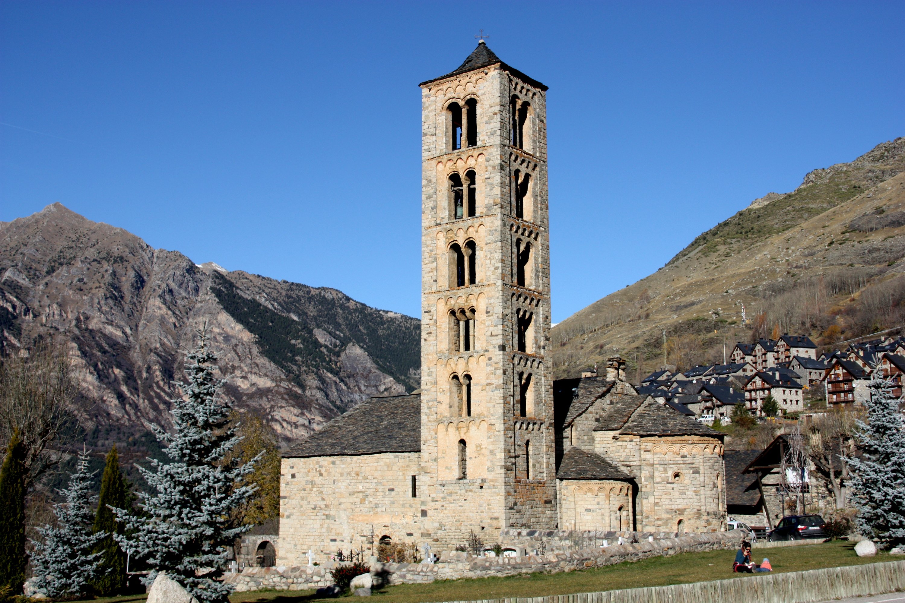 Muere un escalador al caer mientras hacía la vía del Pla de sucre en la Vall de Boí