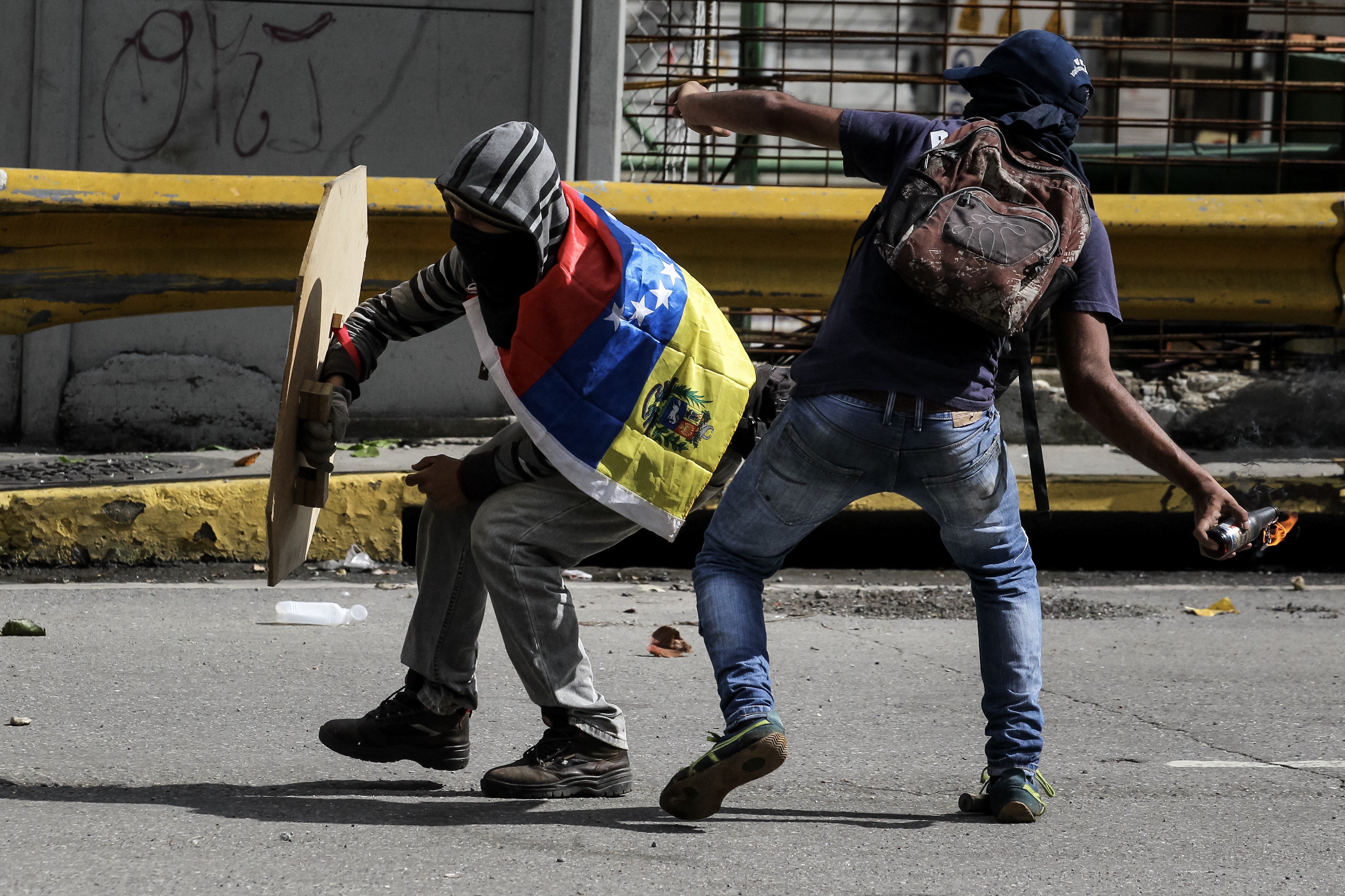 La oposición venezolana no boicoteará los comicios de Maduro pero sí protestará
