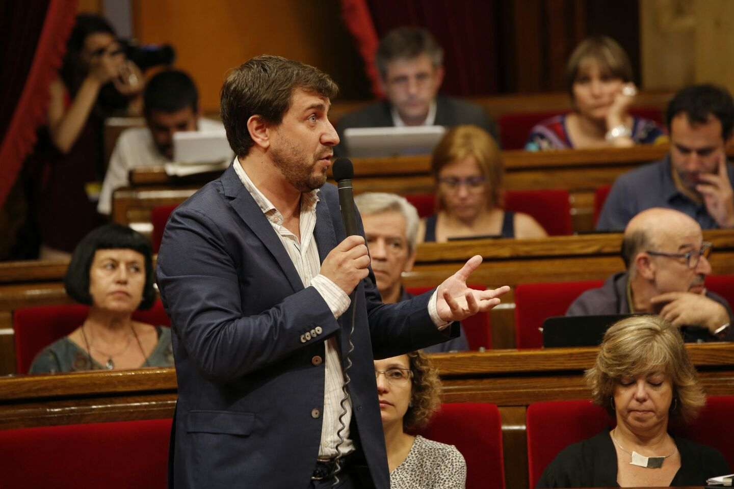 La Mesa demana documentació a Comín per decidir si manté el vot delegat