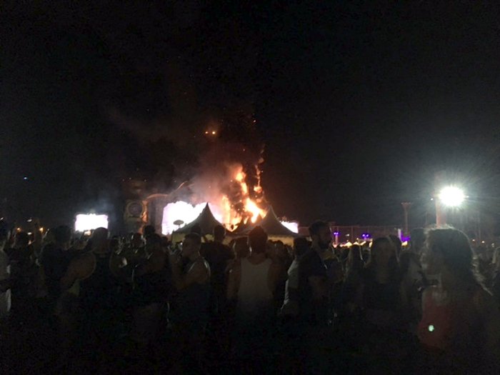 L'organització de Tomorrowland Barcelona atribueix l'incendi a un problema tècnic