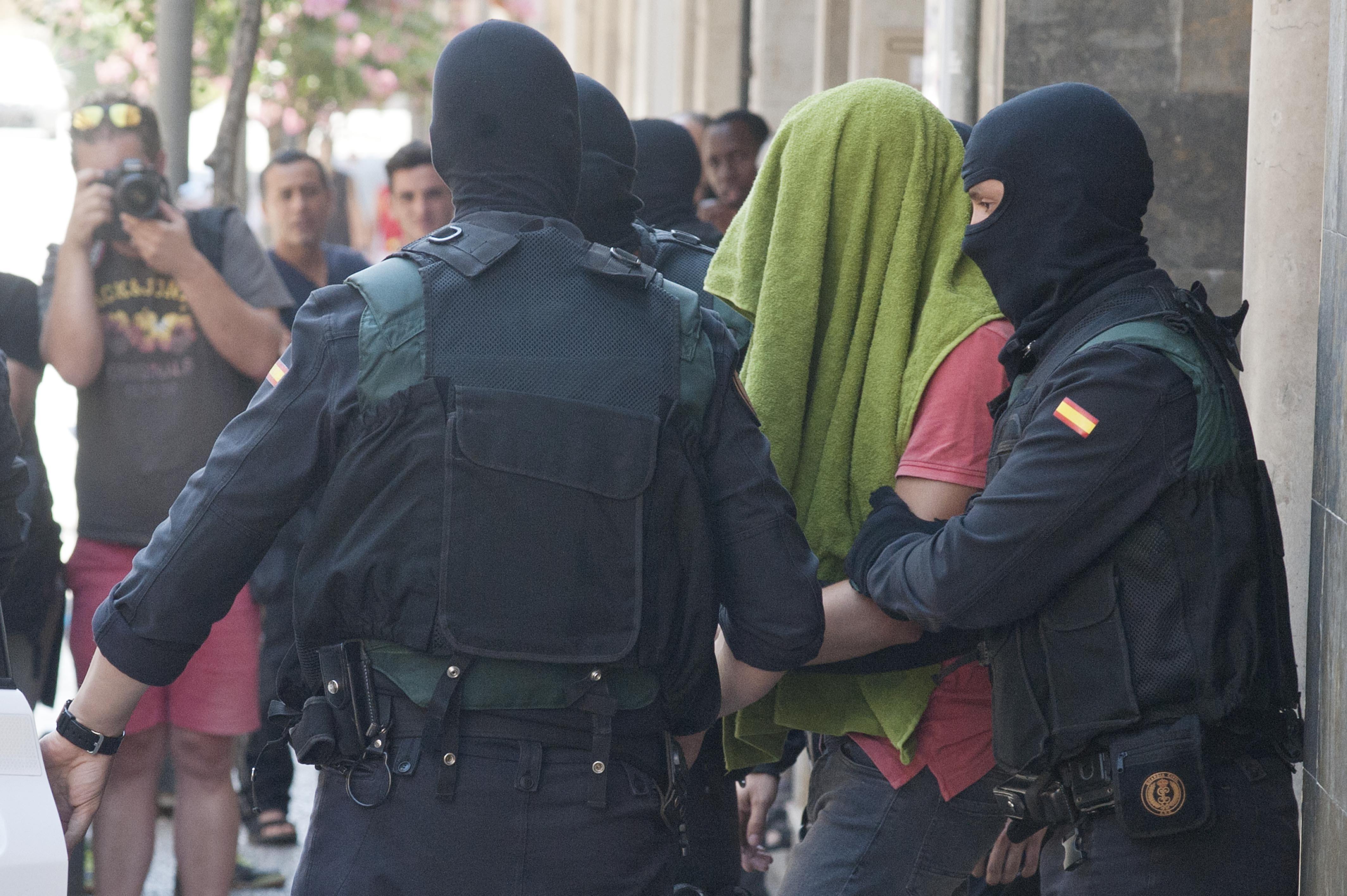 Detenidos en Arbúcies dos hermanos marroquíes acusados de financiar a EI