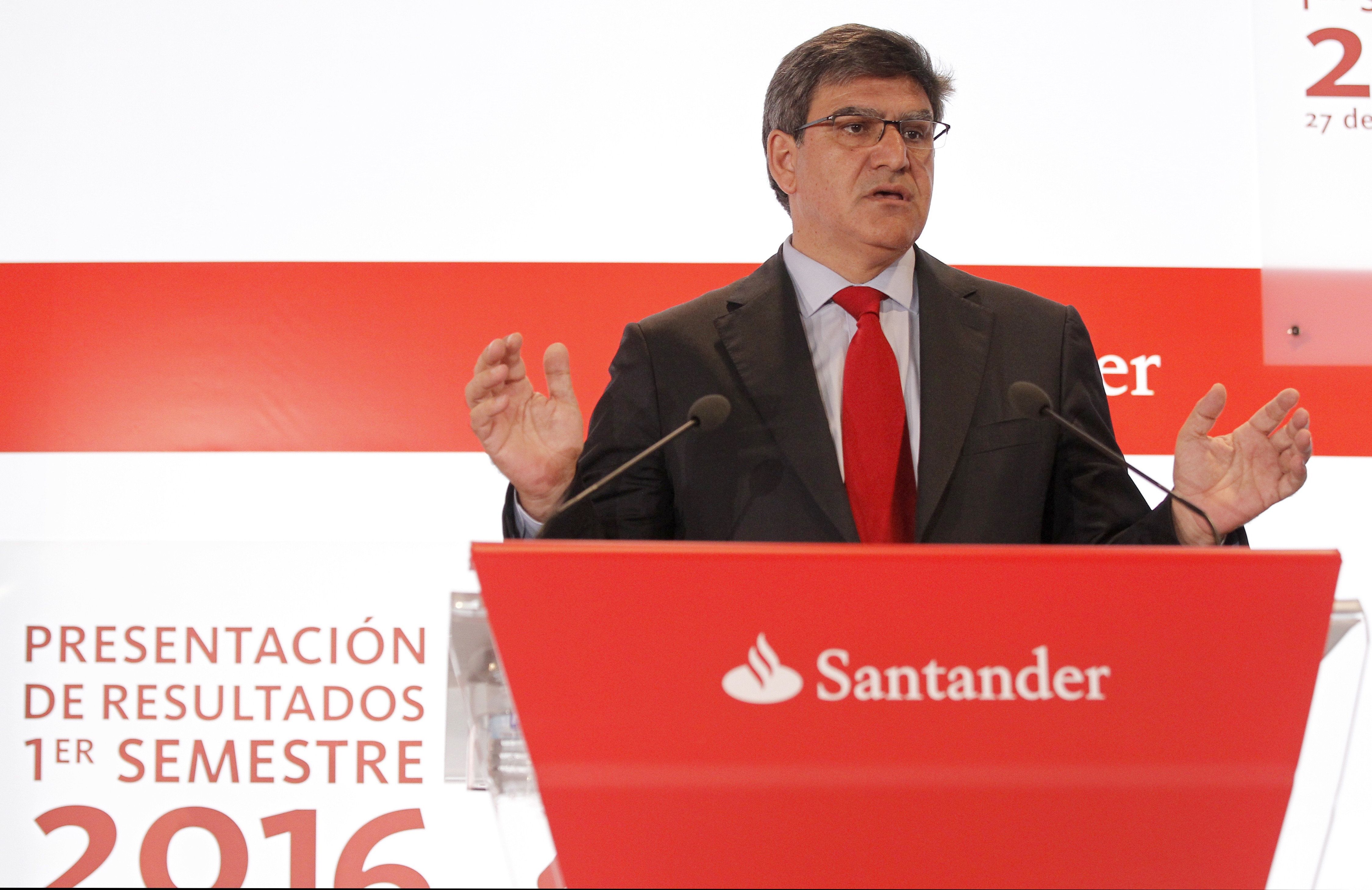 Banc Santander guanya 2.911 milions i demana un govern "estable"