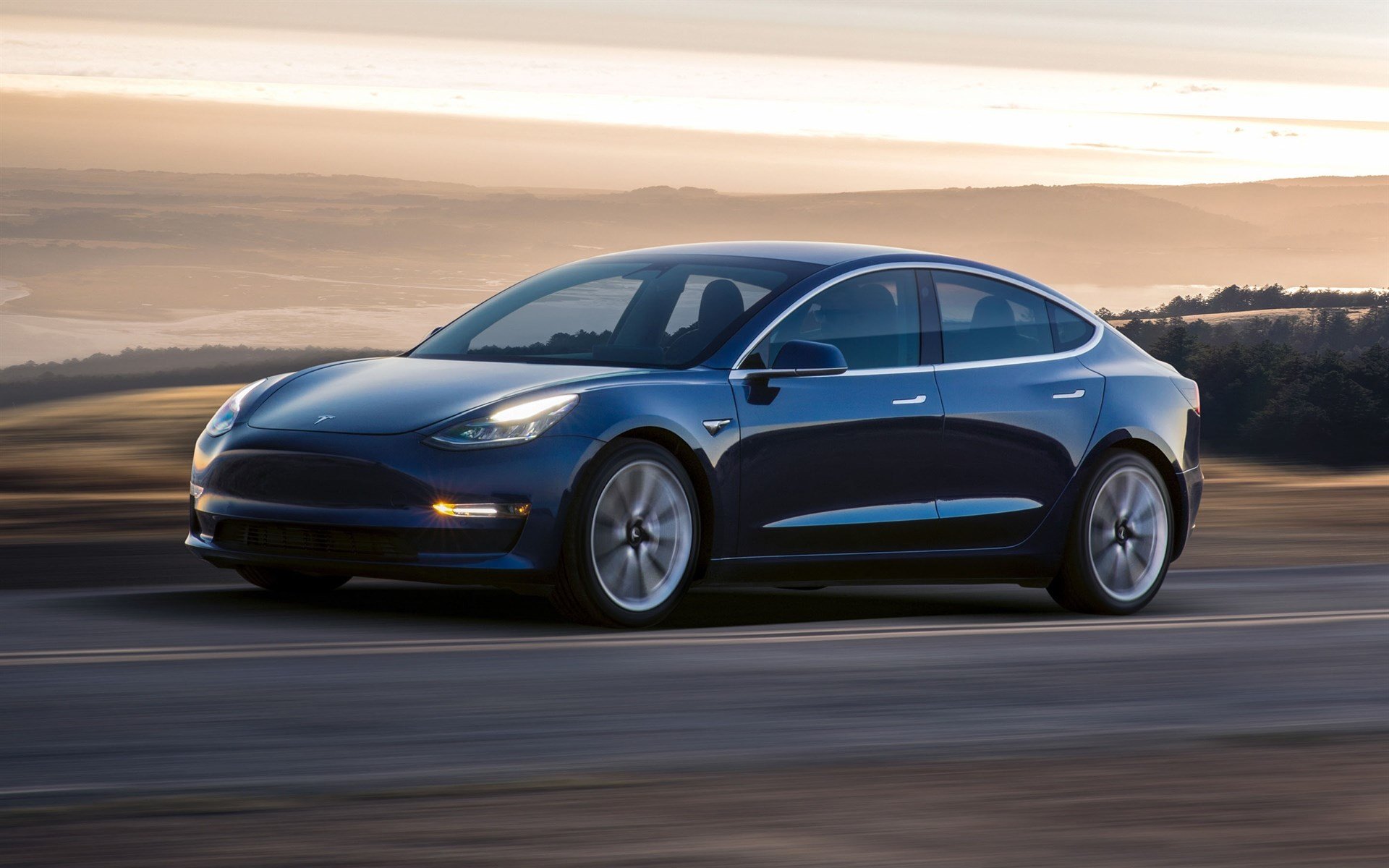 El Tesla Model 3 ja circula per les carreteres