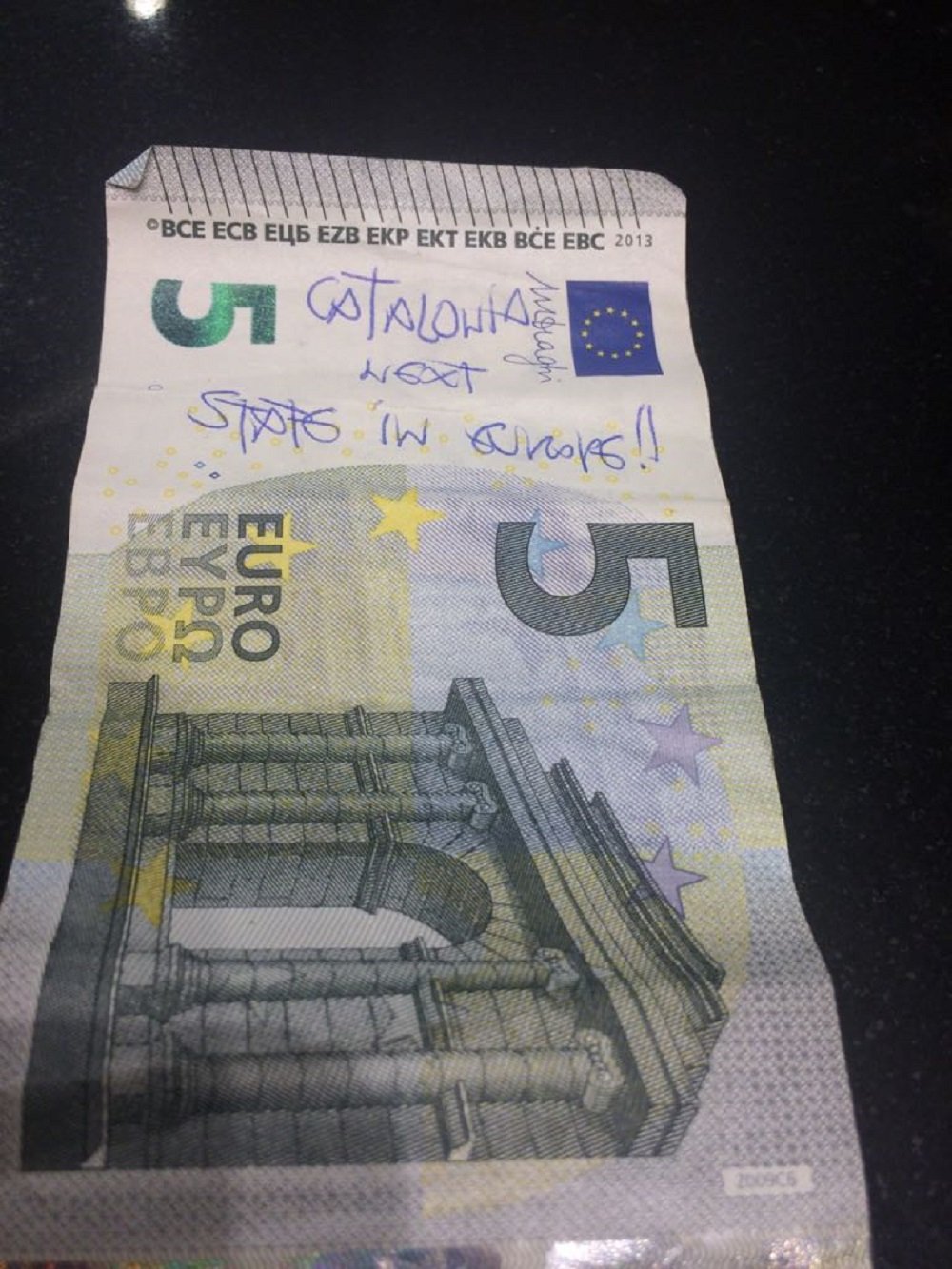 Ya circulan billetes de euro catalanes Ya circulan billetes de euro catalanes