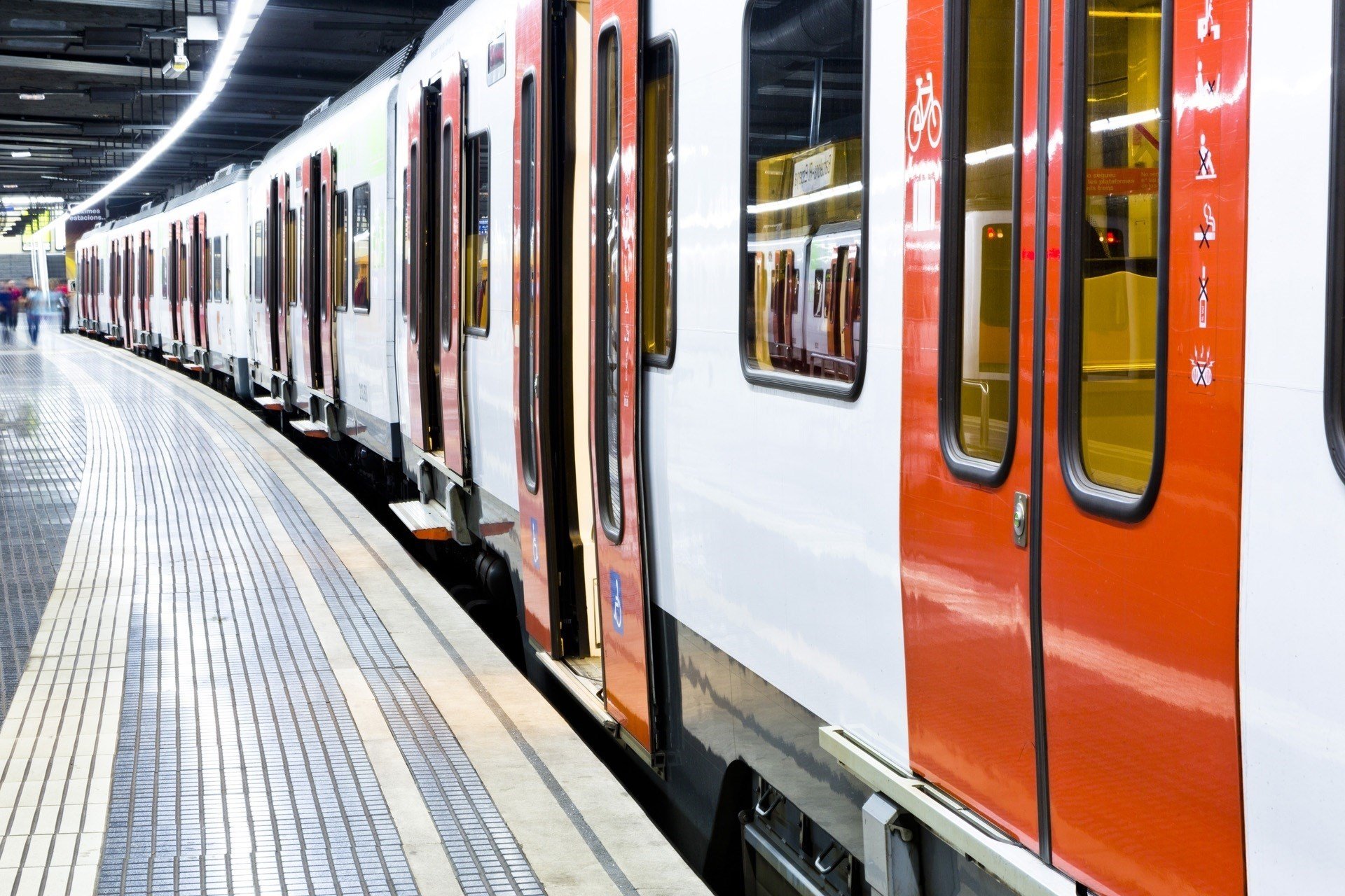 FGC bate su récord histórico de pasajeros en líneas metropolitanas