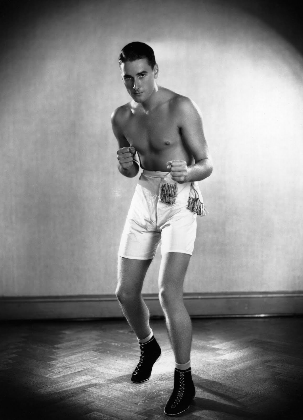 Errol Flynn, campió olímpic de faules i mentides