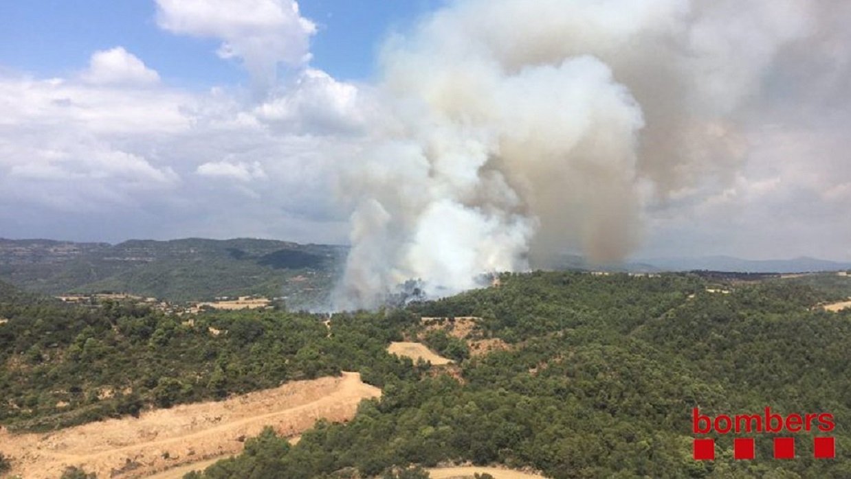 Controlado el incendio forestal de Artesa de Segre