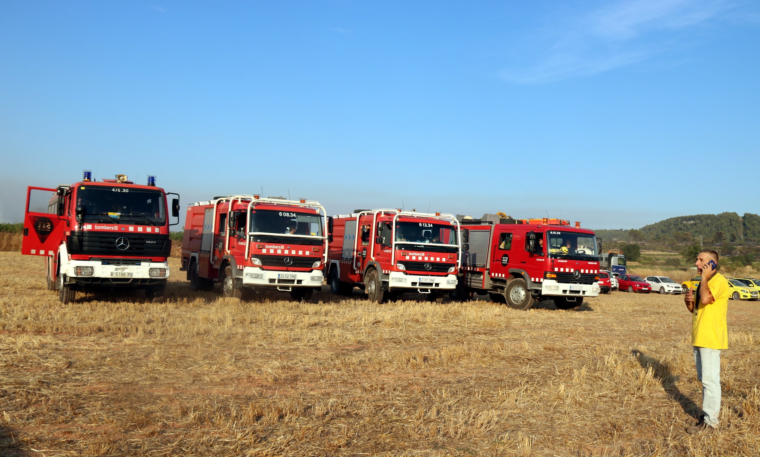 Continúan las tareas de extinción del incendio forestal de Artés