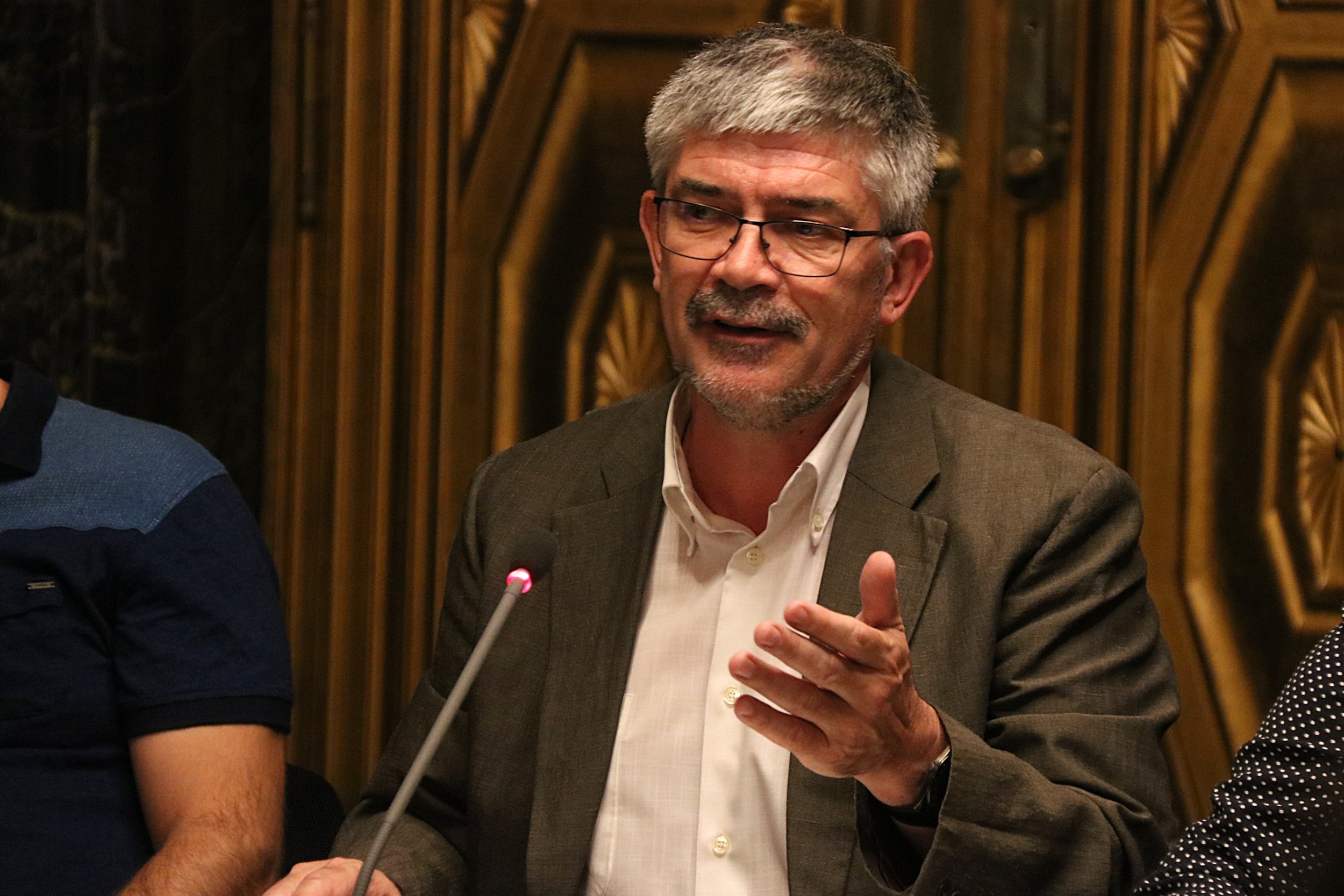 Els grups municipals, incapaços d’arribar un acord per fer front a la turismofòbia