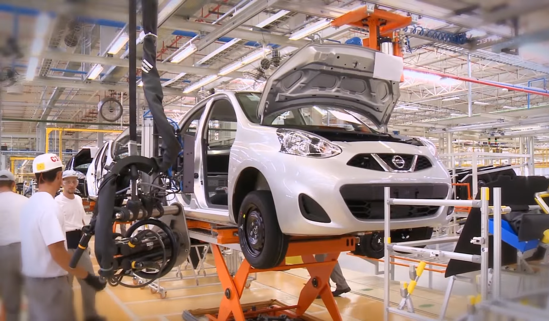 Nissan retallarà la seva producció en uns deu mil vehicles a Barcelona