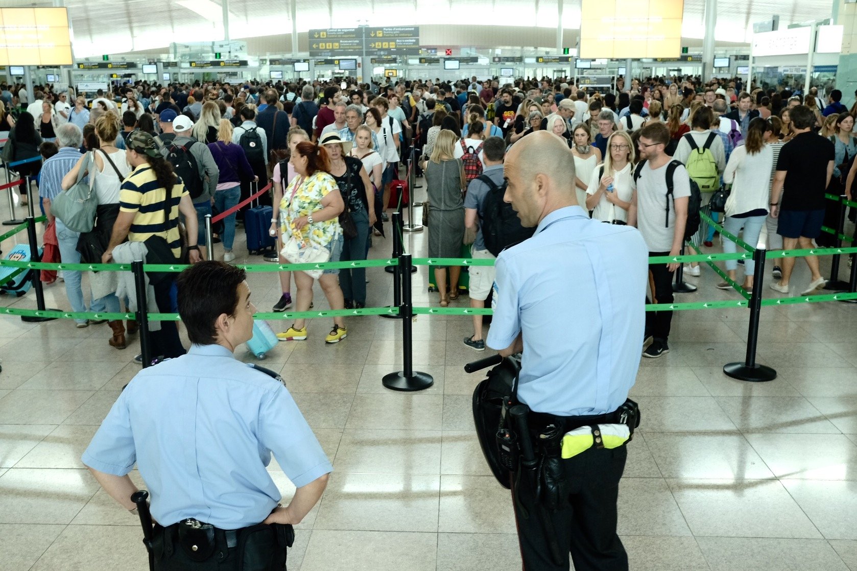 IAG i Ryanair preveuen un "estiu negre" a l'aeroport de Barcelona