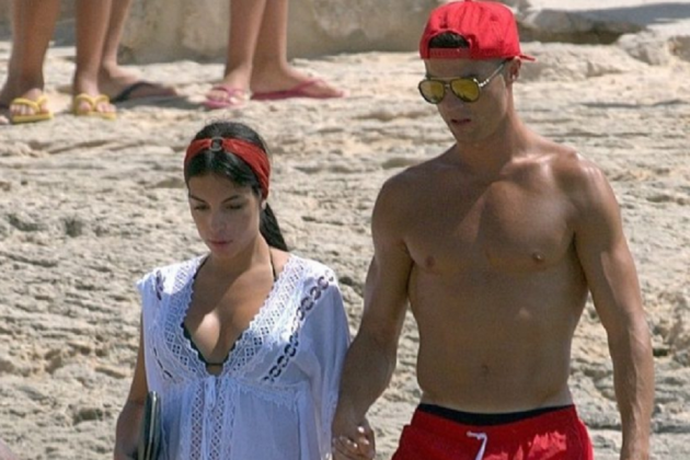 Georgina Rodriguez i Cristiano ronaldo platja instagram