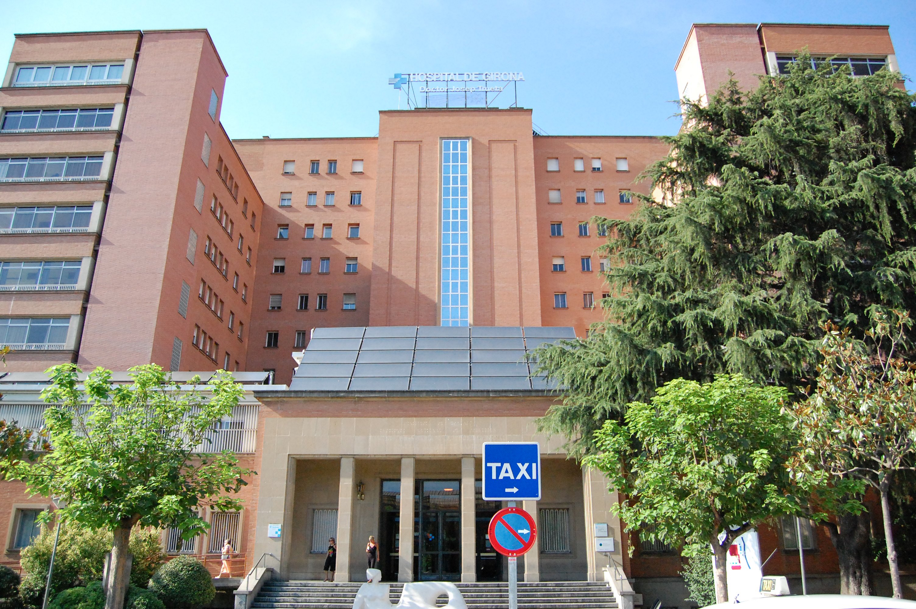 Aíslan parte de la planta de Oncología del hospital Trueta por un brote de Covid