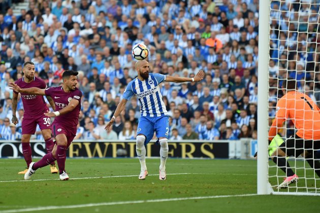 Kun Agüero Bruno Saltor Manchester City Efe