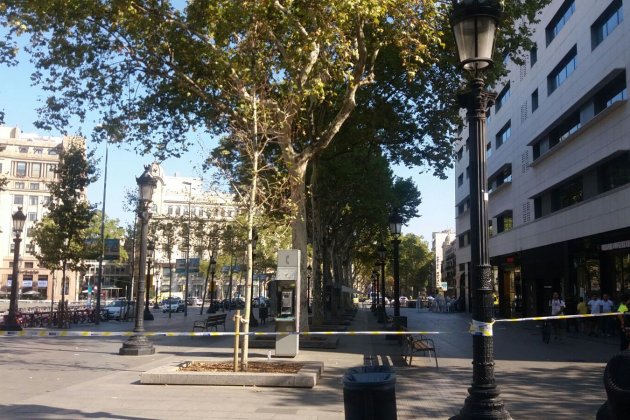 Plaça Catalunya precintada Marta Casado