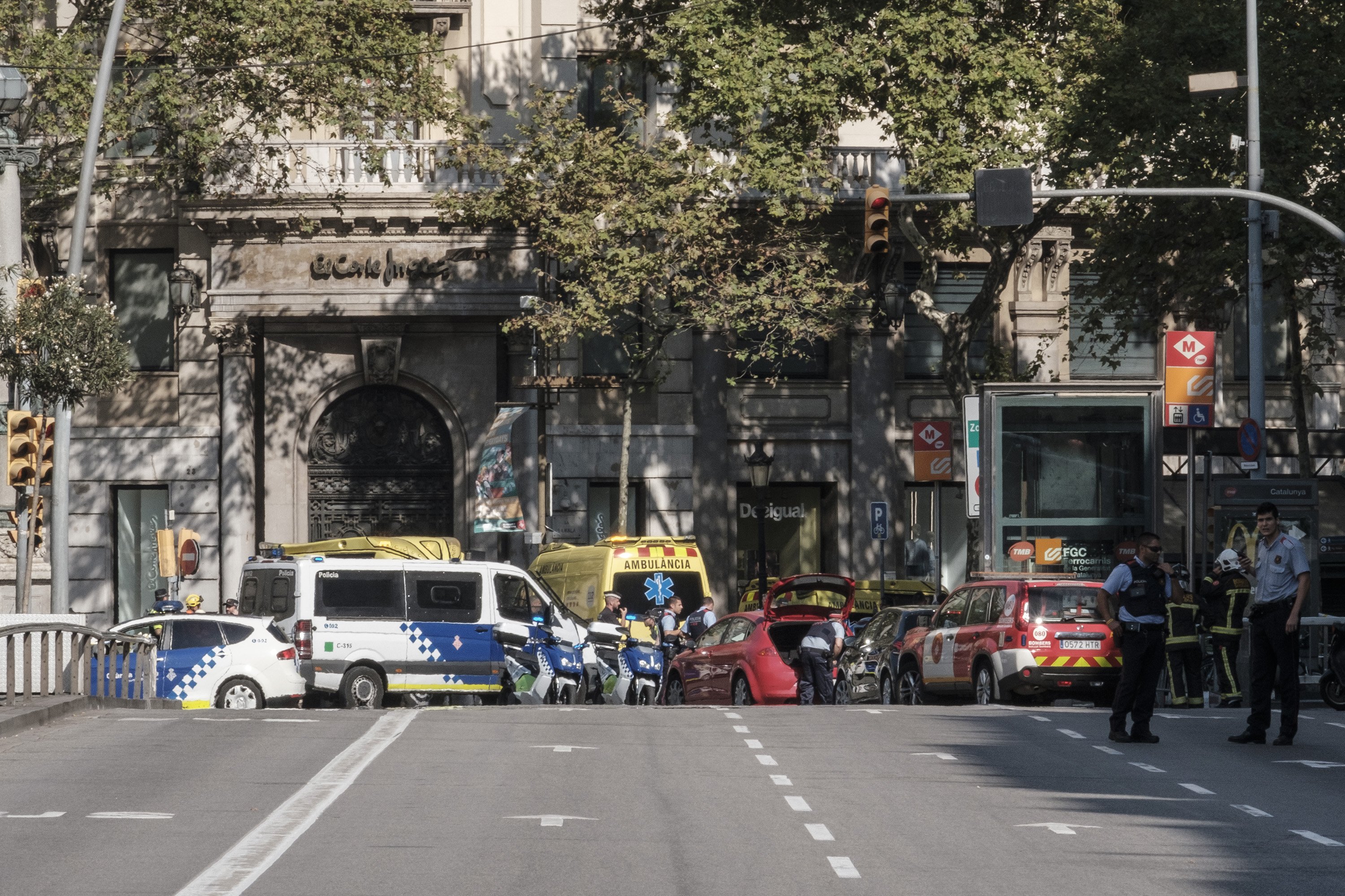 Images emerge of terrorists preparing last year's attacks in Catalonia