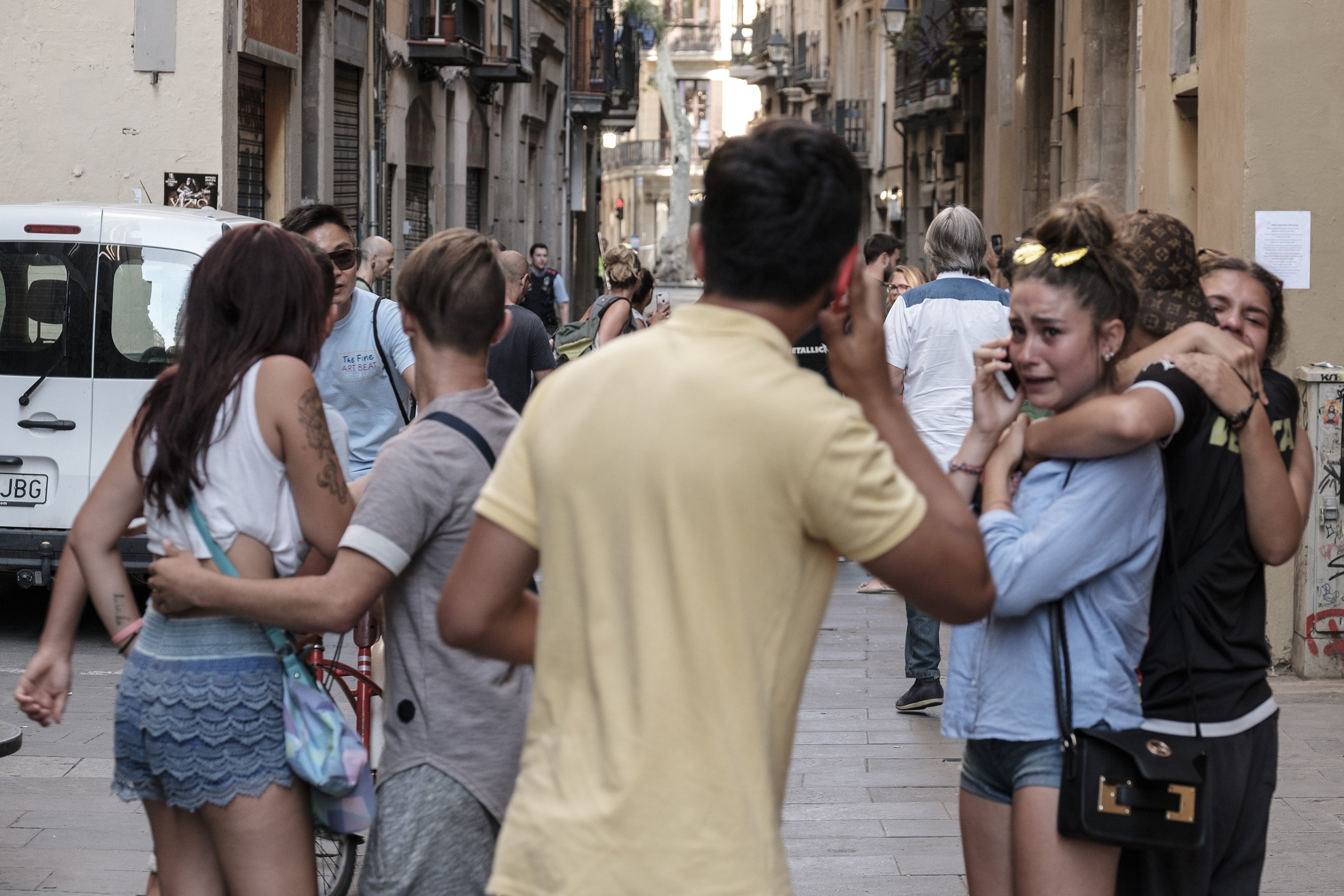 Le Monde se plantea si los atentados acelerarán el proceso catalán
