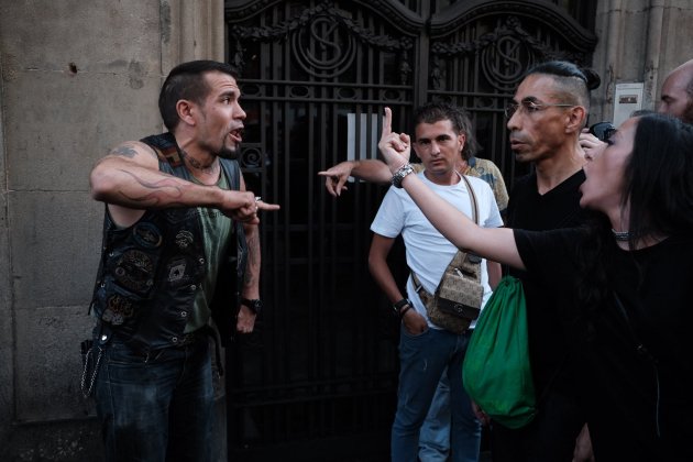 Enfrentament antifascistas fascistas La Rambla - Sergi Alcàzar