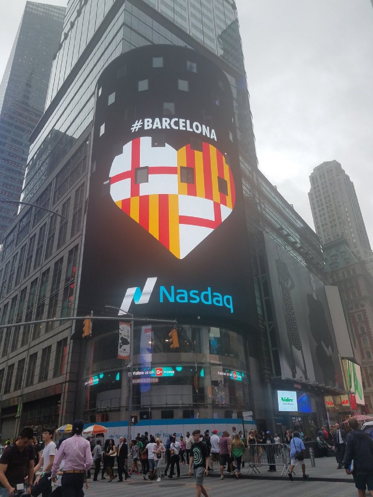 Times Square homenajea a Barcelona