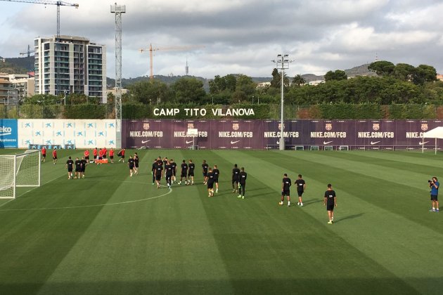 Barça entrenament Ciutat Esportiva previa Betis   Bernat Aguilar
