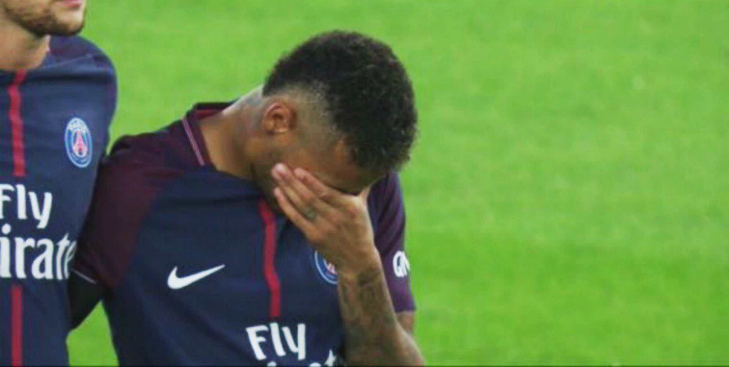 Neymar llora por las víctimas de Barcelona