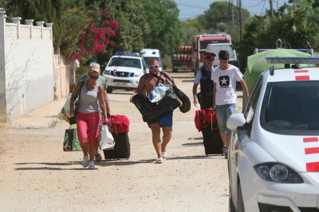 Bombonas alcanar vecinos EFE