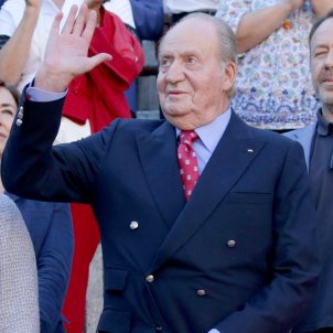 Rei Joan Carles saludant  GTRES