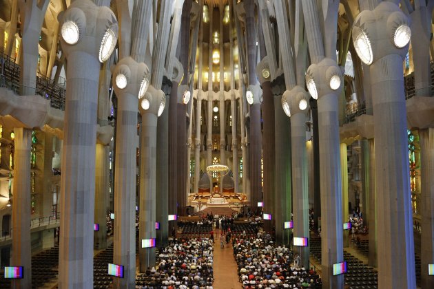 Sagrada familia missa per la pau - Sergi Alcàzar