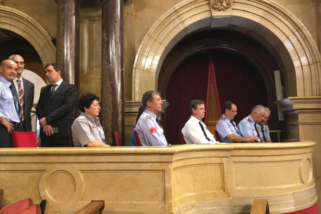 Mossos esquadra Parlament Iu Forn
