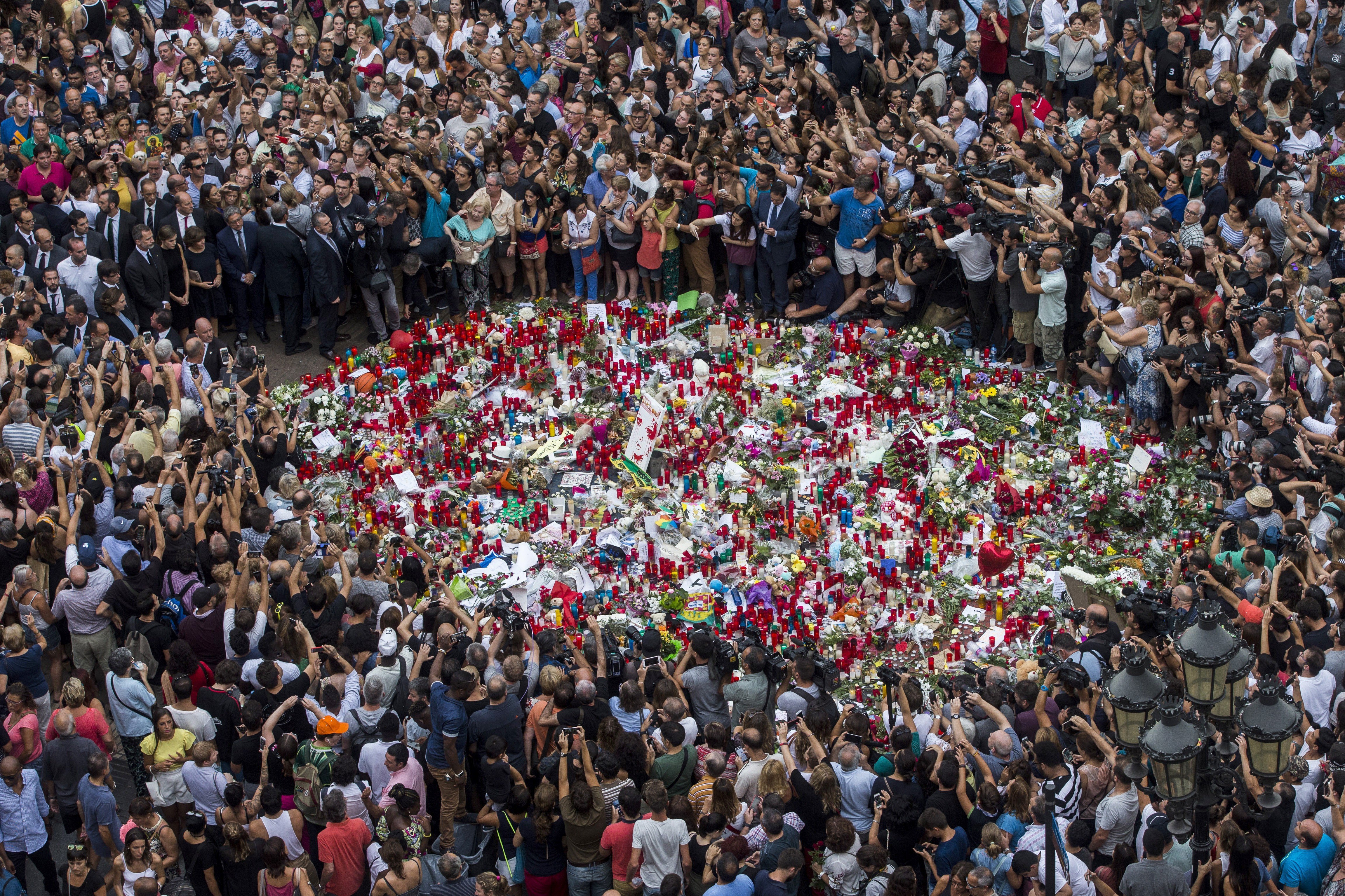 L'acte del 17-A reuneix 150 víctimes i familiars de 12 països i més de 900 periodistes