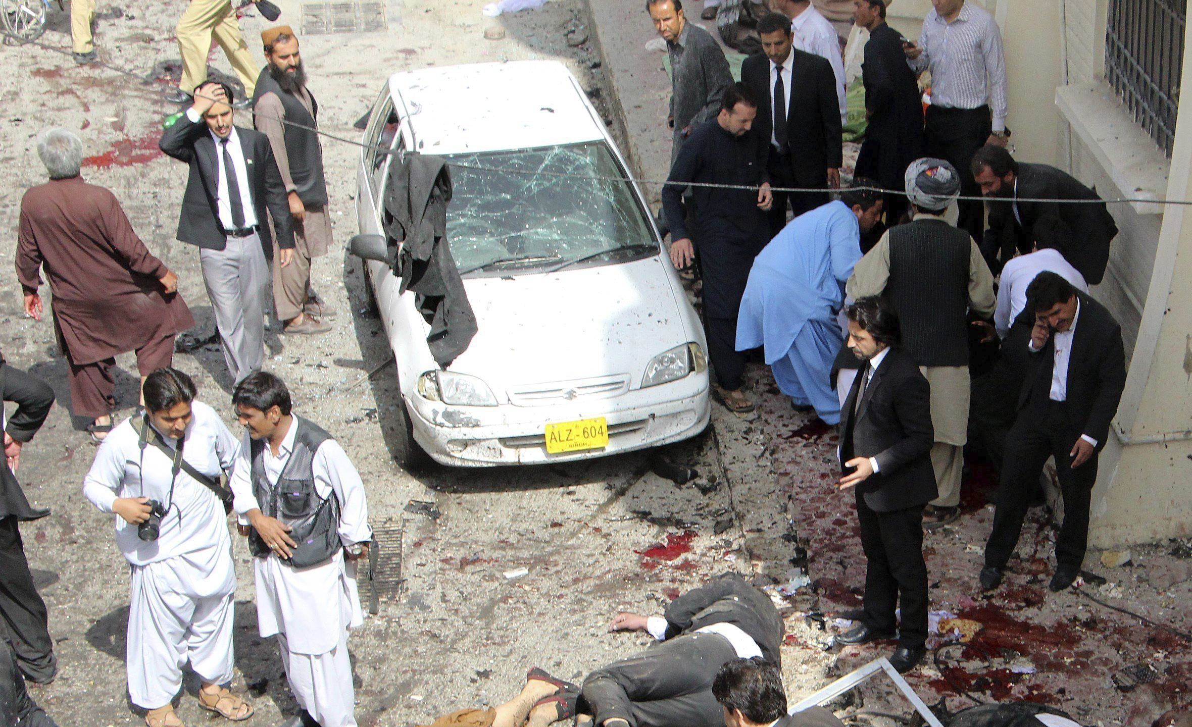 Almenys 53 morts en un atemptat contra un hospital del Pakistan