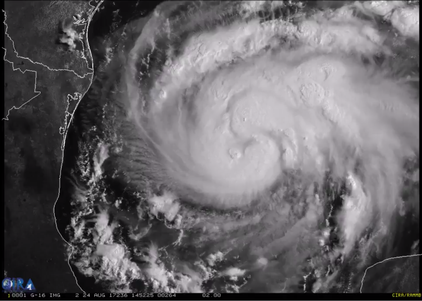 El poderoso huracán Harvey toca tierra en Texas como un "peligro mortal"