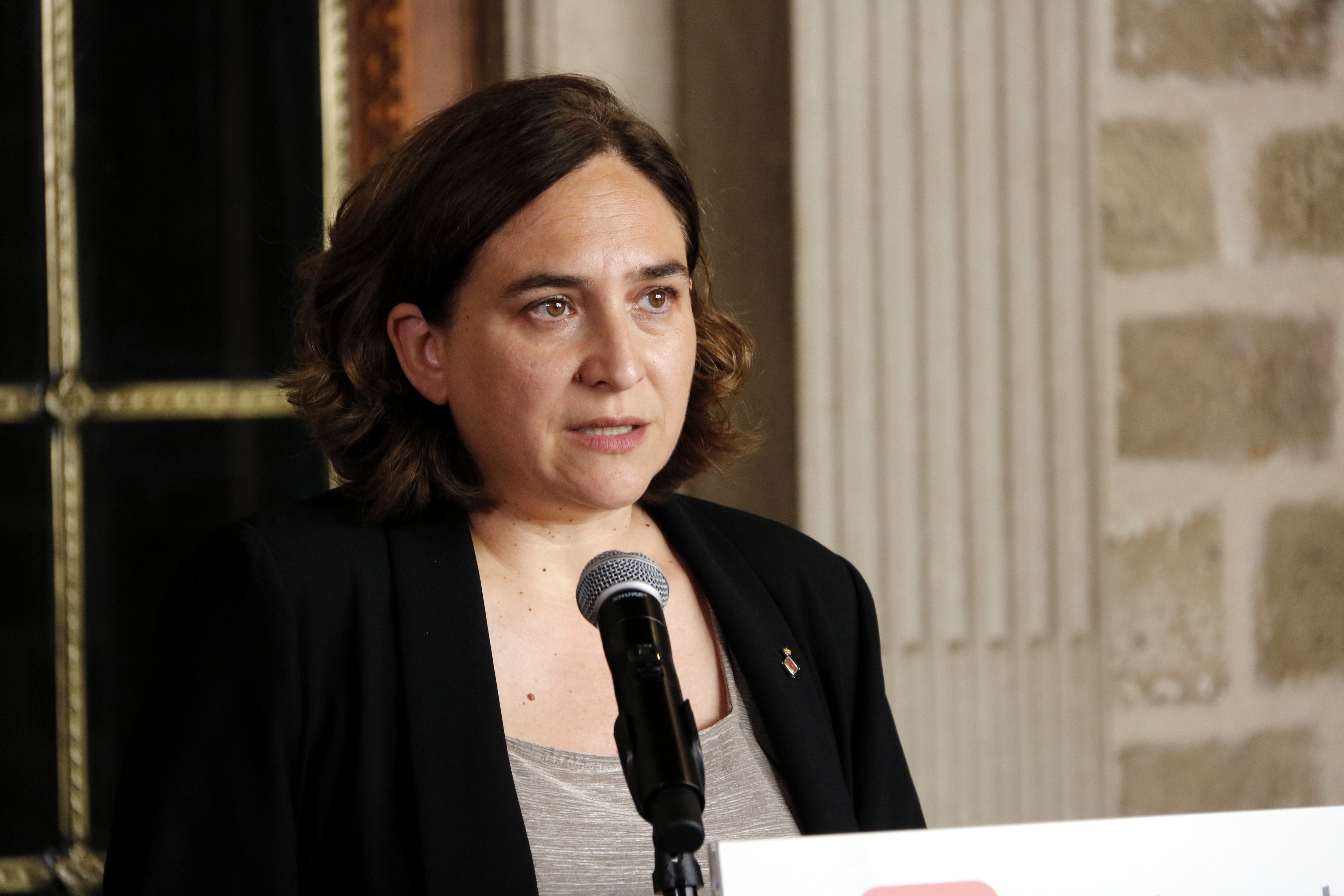 Colau: "Esta no tiene que ser una manifestación de banderas"