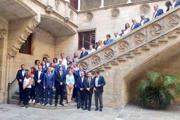 foto oficial dels partits i institucions de la mani