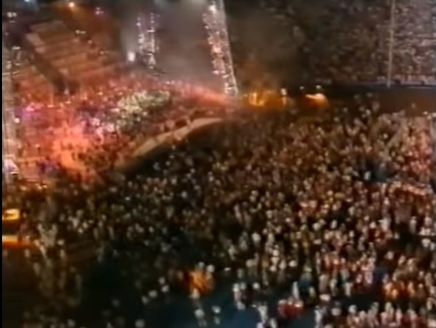 "Atletes, bajen del escenario", 24 años después