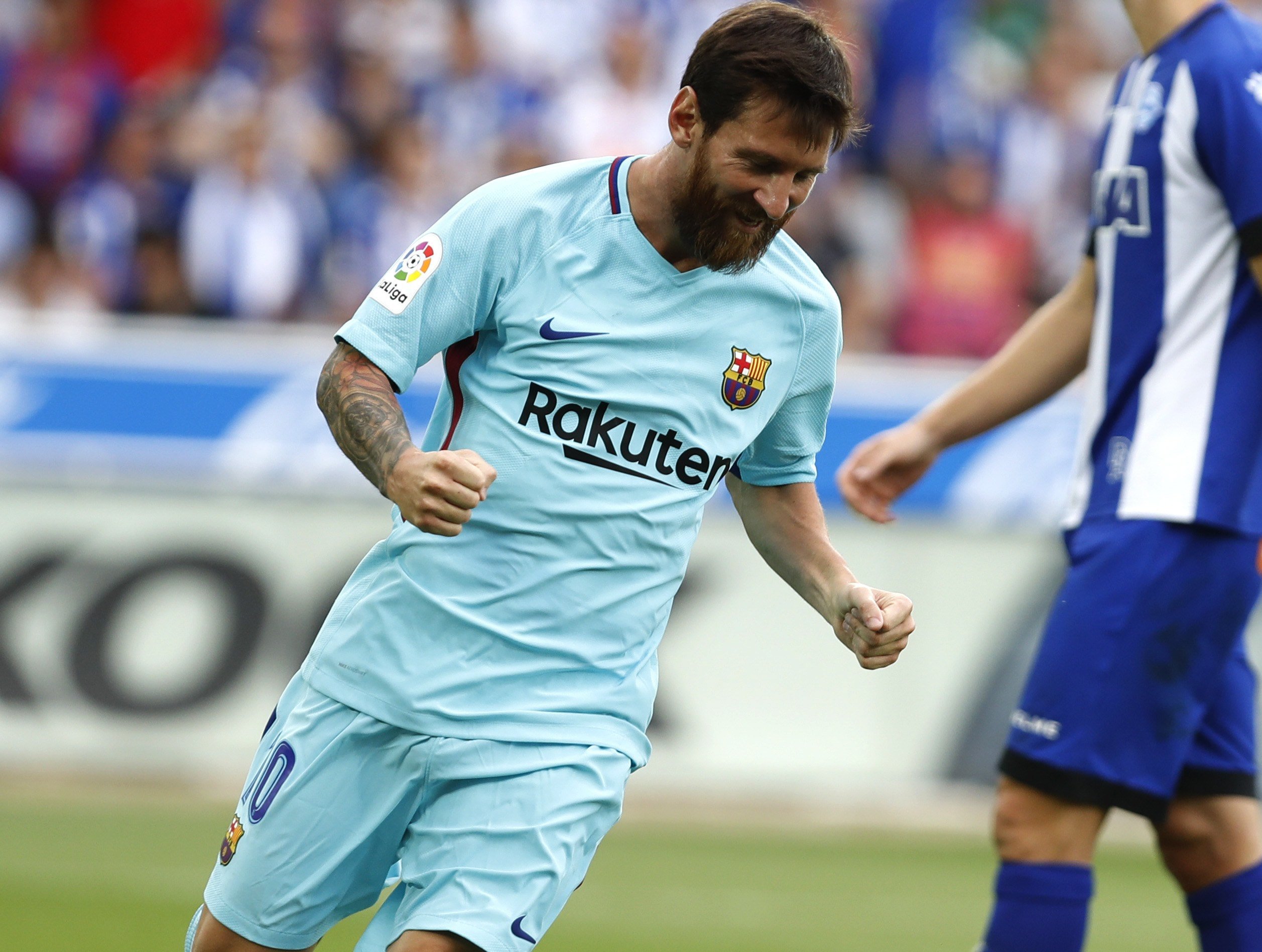Messi acoloreix un partit gris del Barça (0-2)