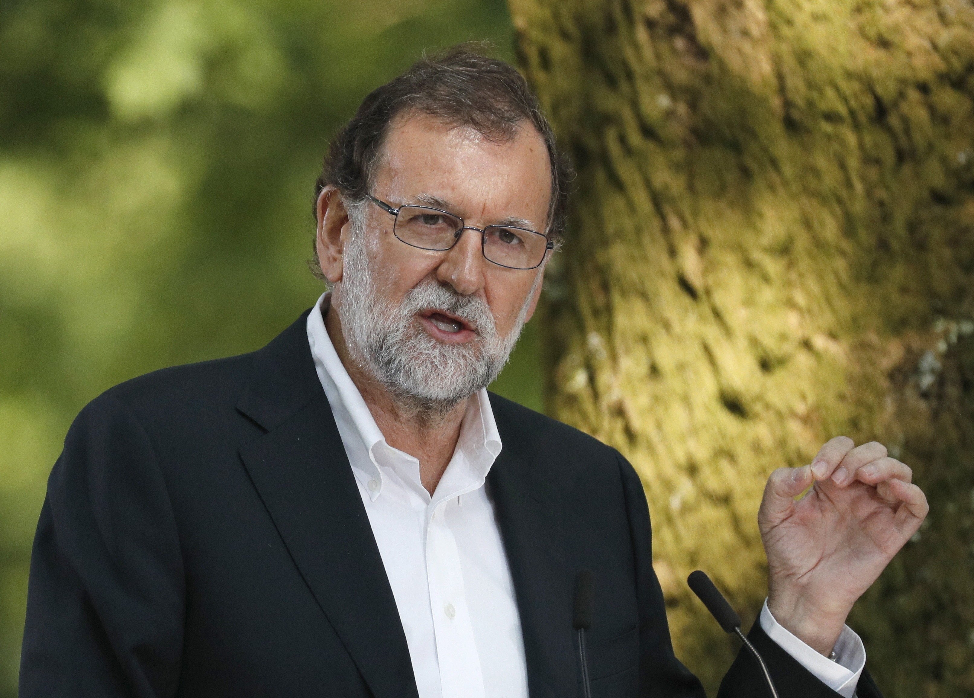 Rajoy and Sánchez to coordinate legal response to 'Law of Transitional Jurisprudence'