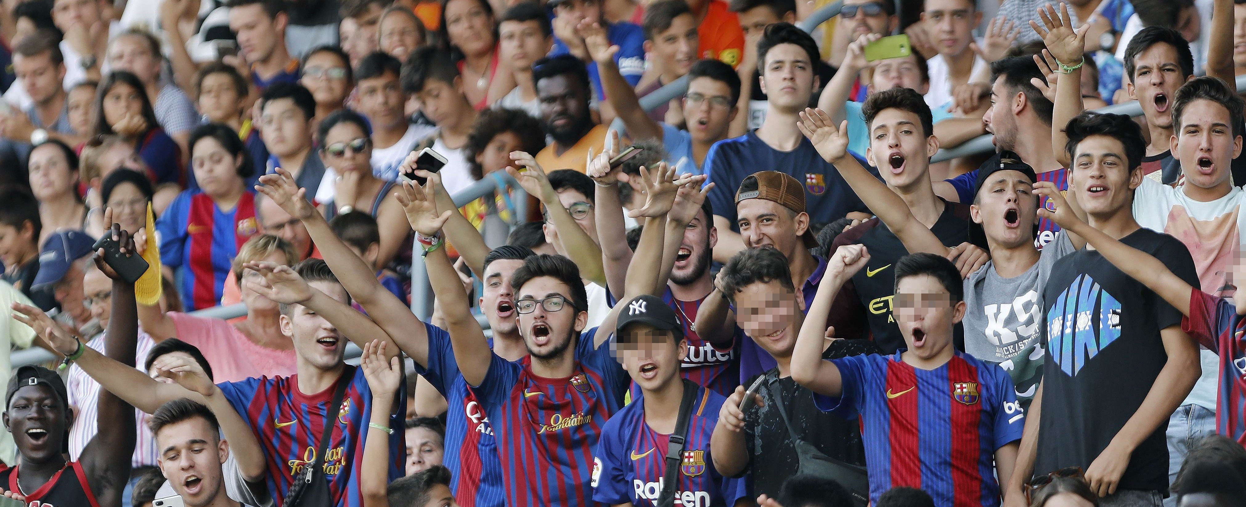 Un quadre: els culers s'indignen amb la nova samarreta del Barça