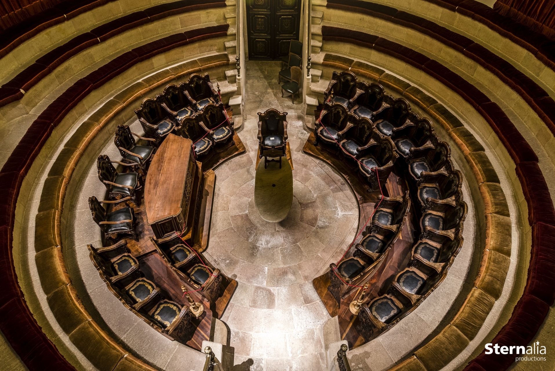 La Reial Acadèmia de Medicina: autopsia del passat