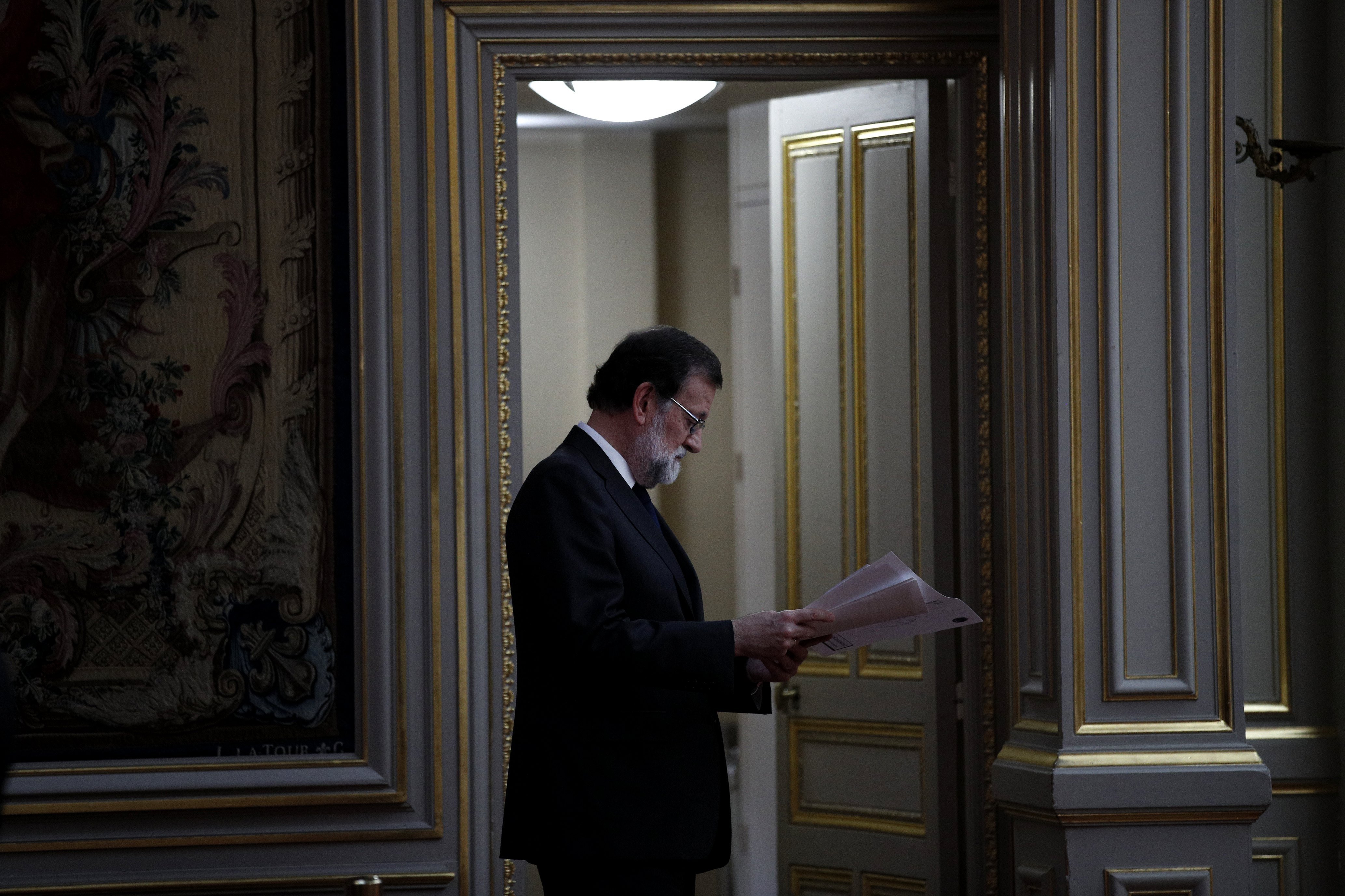 Rajoy impulsa el trámite del recurso al TC contra la ley del 1-O