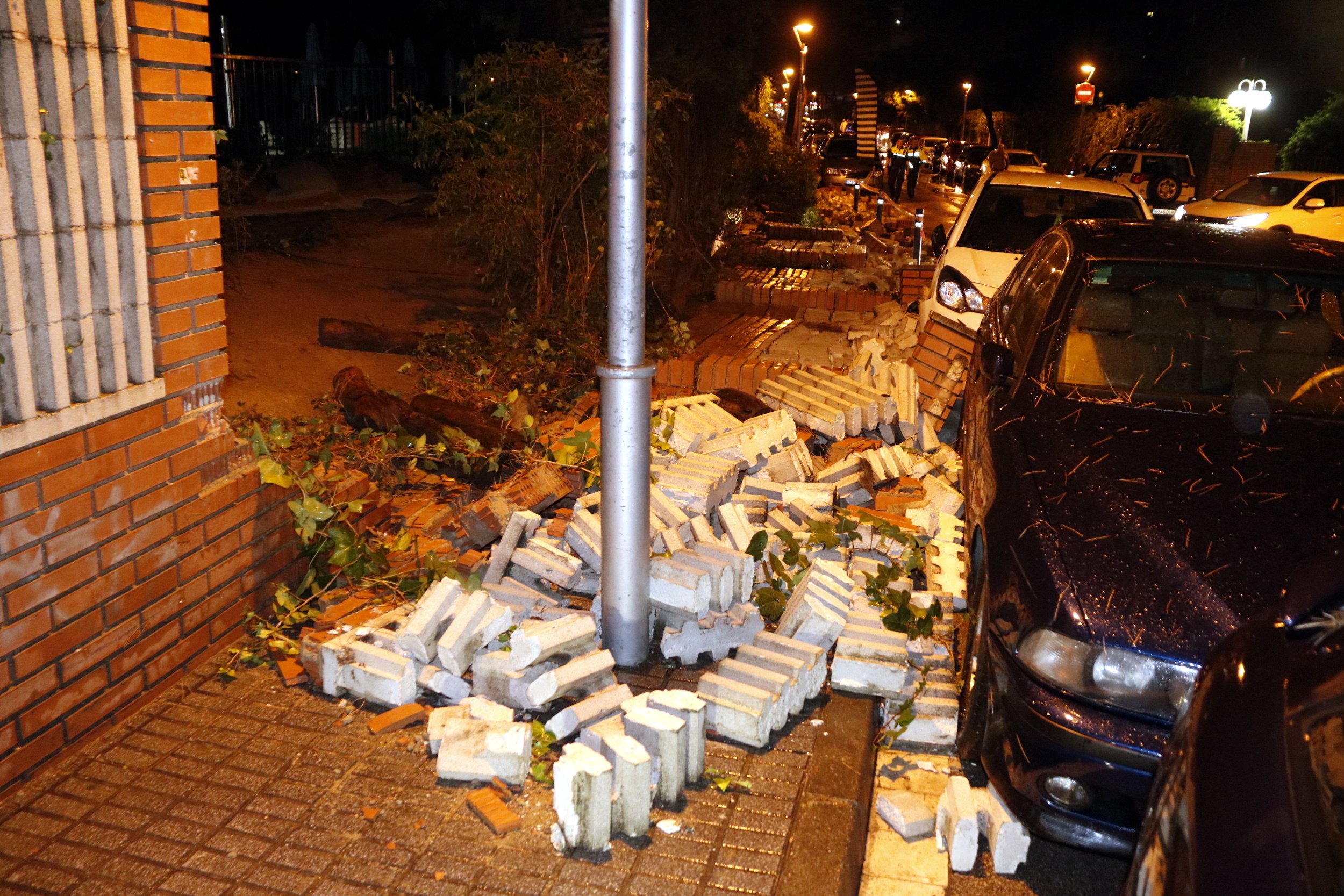 Destrosses i inundacions a Salou per les pluges