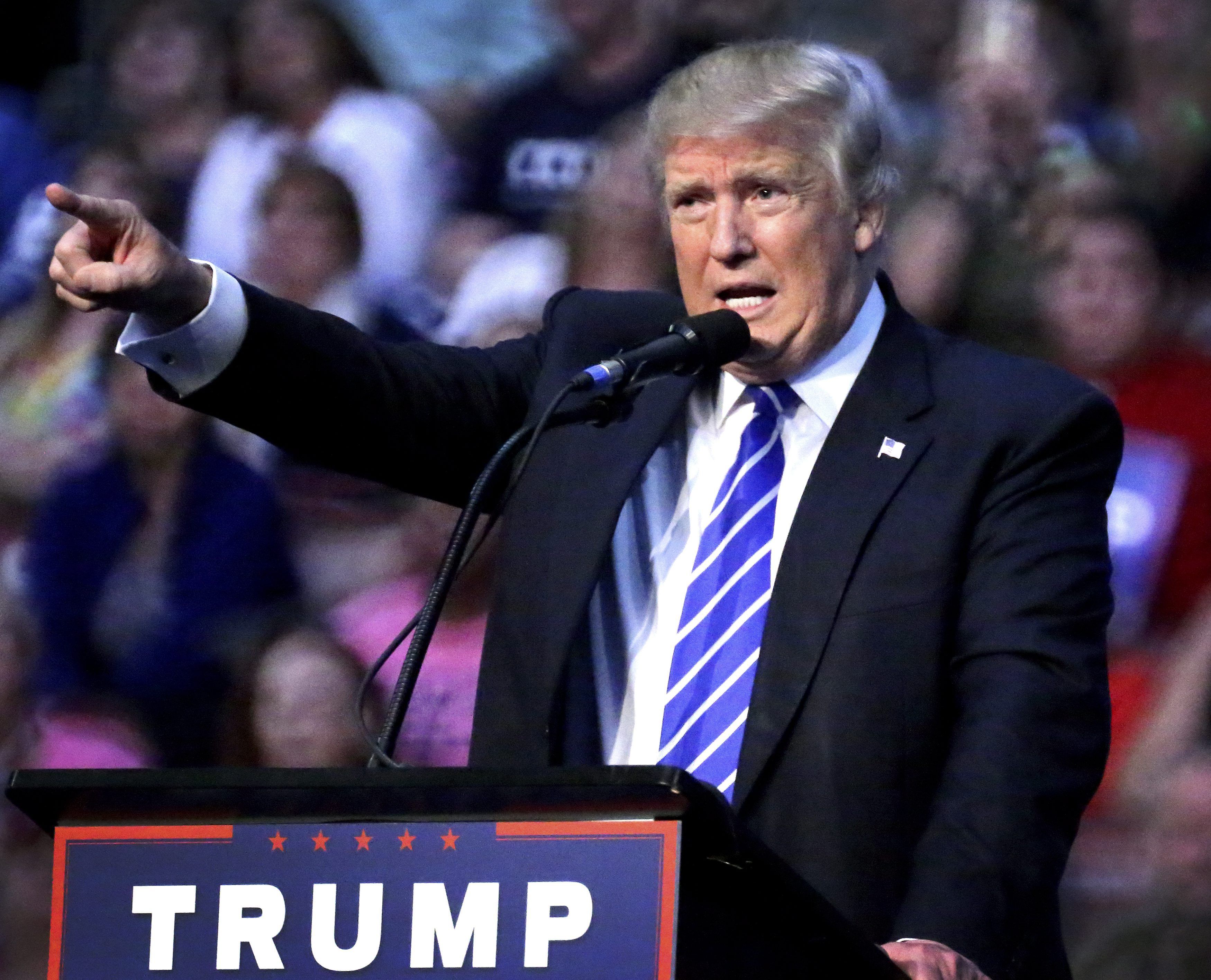 El hijo de Donald Trump compara a los refugiados con unos caramelos venenosos