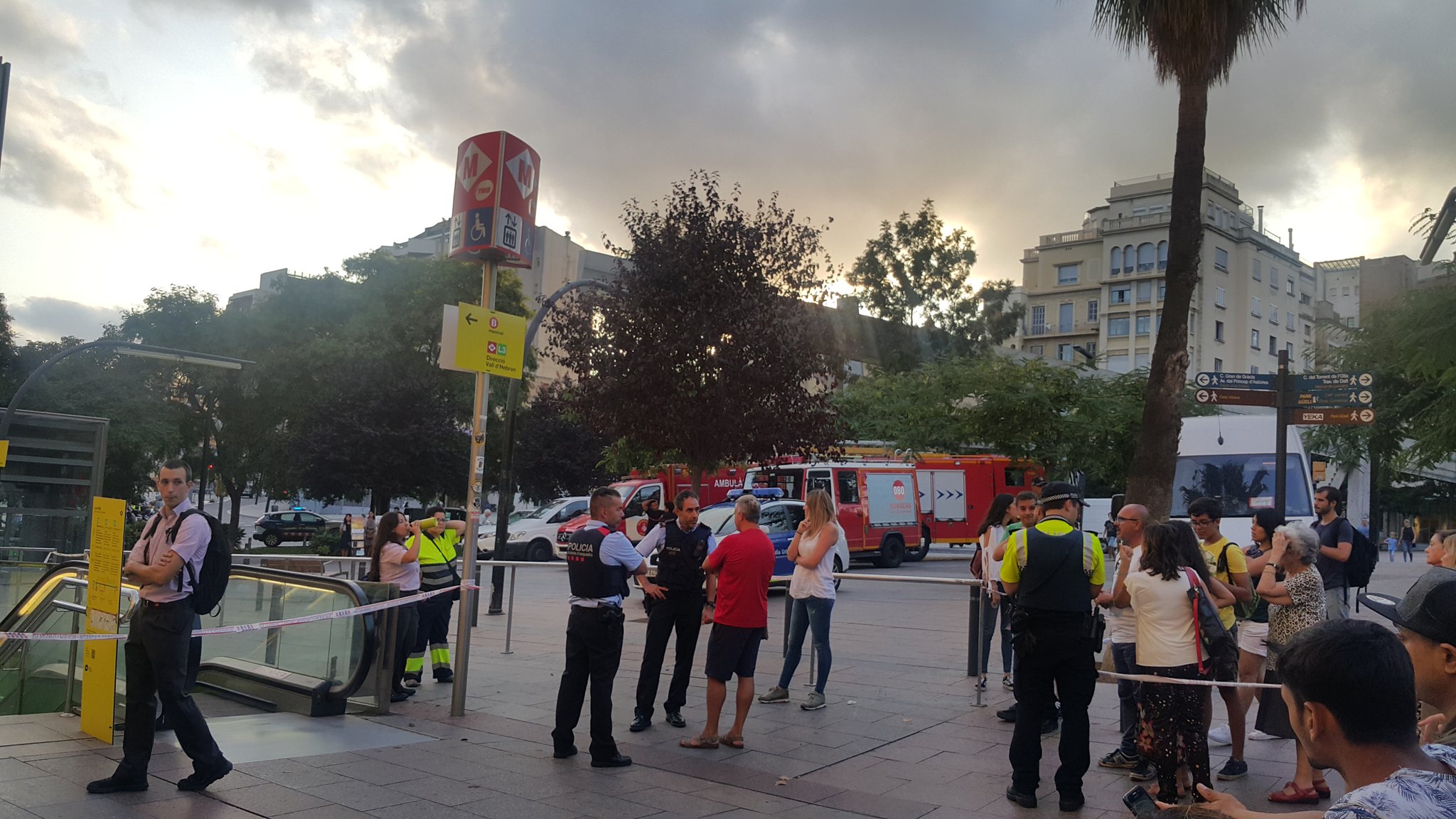 Desalojan la estación de Lesseps del metro de Barcelona por un líquido sospechoso